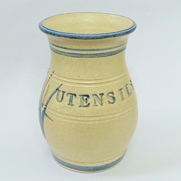 Cattails 7.25" Utensils Vase Holder Stoneware Signed Labaire Pottery *EUC*VTG* - Picture 1 of 9